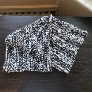 Black & White Woven Circular Scarf